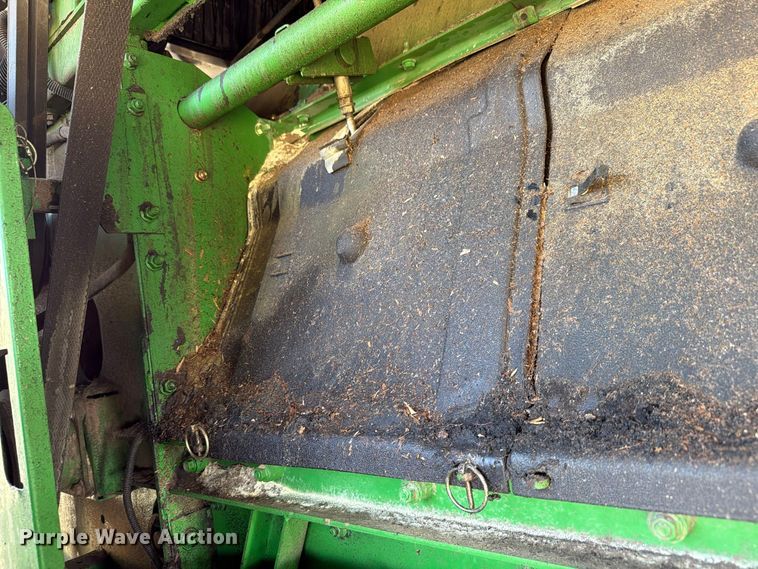 image for item YA5811 2003 John Deere 9650 STS combine