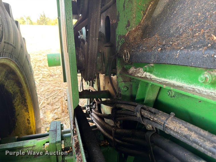 image for item YA5811 2003 John Deere 9650 STS combine