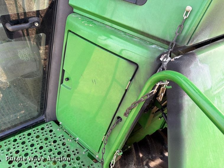 image for item YA5811 2003 John Deere 9650 STS combine