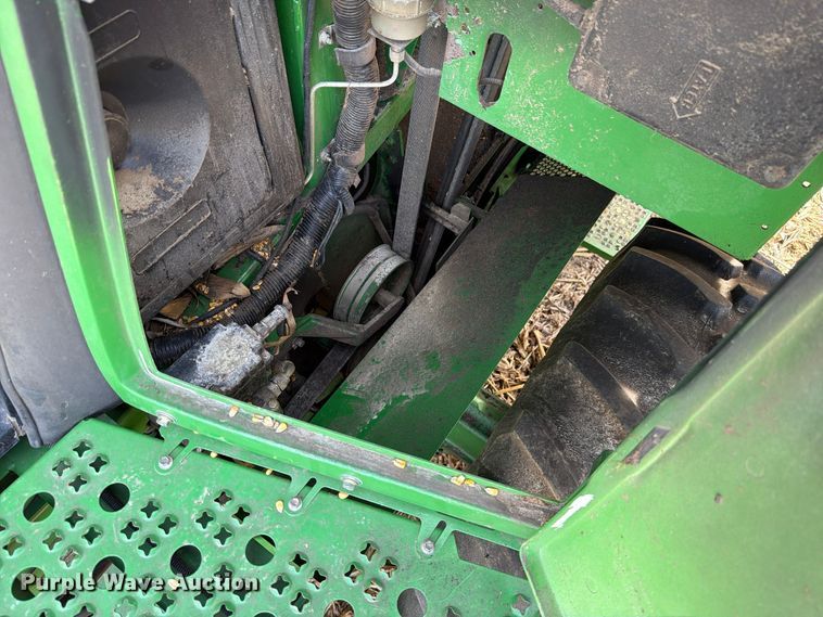 image for item YA5811 2003 John Deere 9650 STS combine