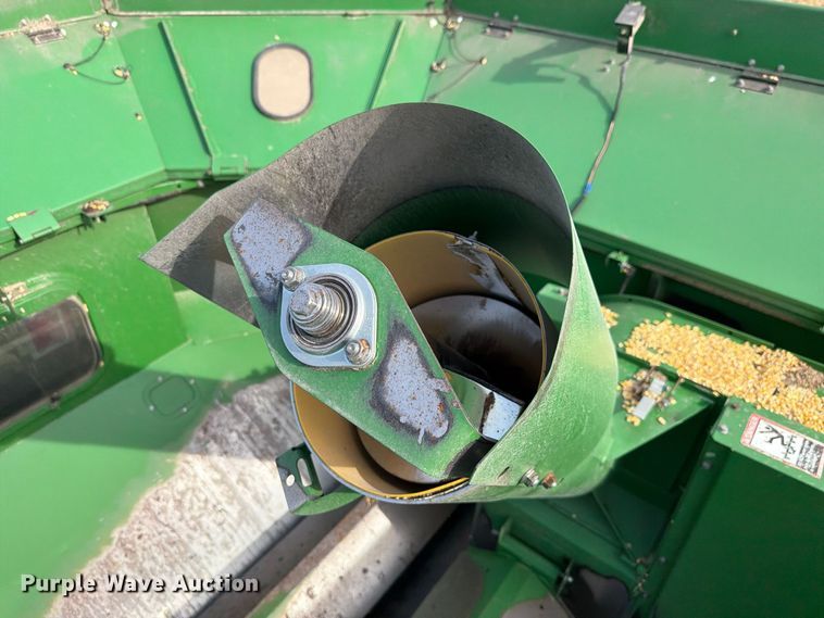 image for item YA5811 2003 John Deere 9650 STS combine