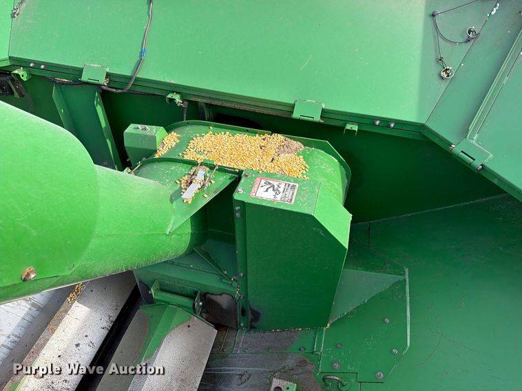 image for item YA5811 2003 John Deere 9650 STS combine