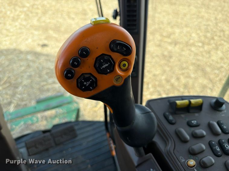 image for item YA5811 2003 John Deere 9650 STS combine