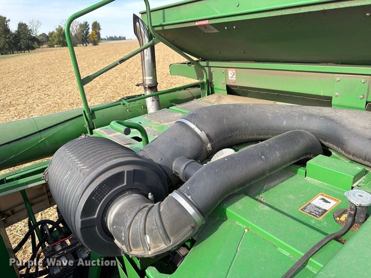image for item YA5811 2003 John Deere 9650 STS combine