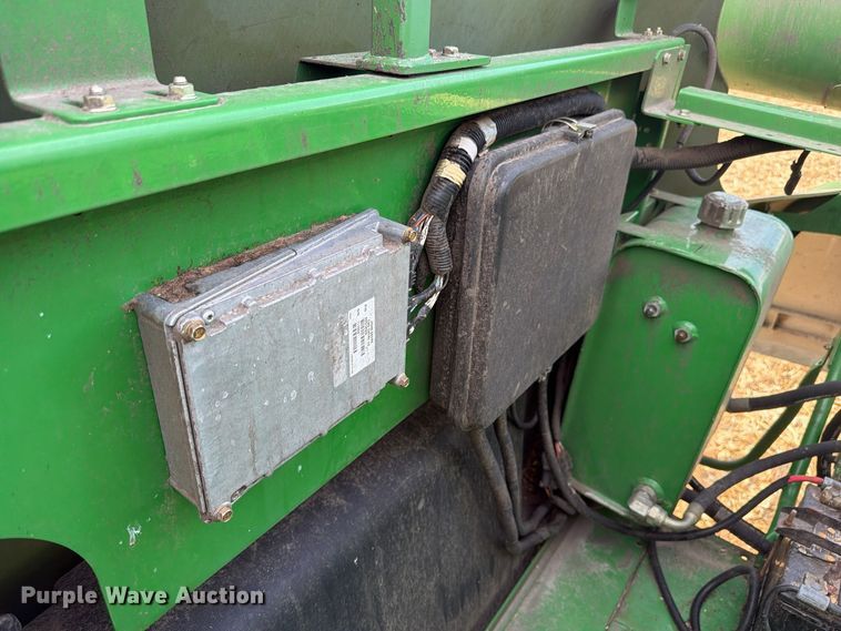 image for item YA5811 2003 John Deere 9650 STS combine