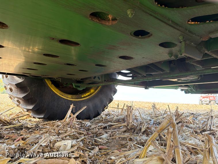 image for item YA5811 2003 John Deere 9650 STS combine