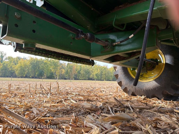 image for item YA5811 2003 John Deere 9650 STS combine