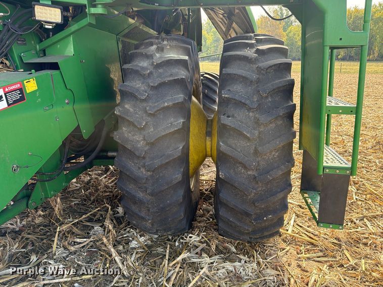 image for item YA5811 2003 John Deere 9650 STS combine