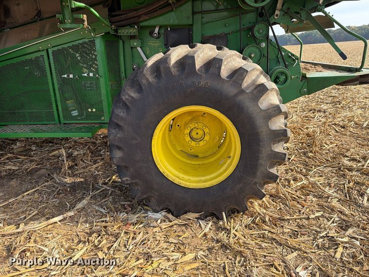image for item YA5811 2003 John Deere 9650 STS combine