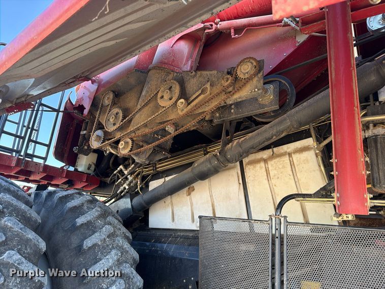 image for item YA5813 2010 Case IH 8120 Axial-Flow RWA combine