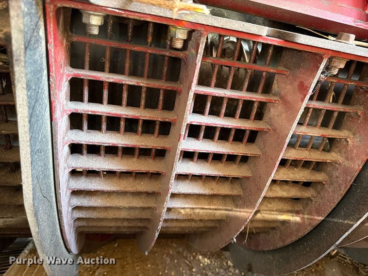 image for item YA5813 2010 Case IH 8120 Axial-Flow RWA combine