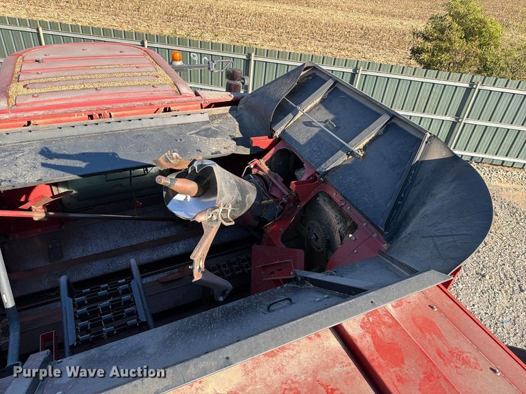 image for item YA5813 2010 Case IH 8120 Axial-Flow RWA combine