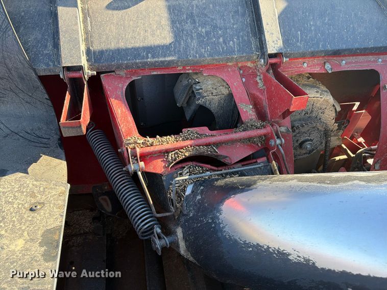 image for item YA5813 2010 Case IH 8120 Axial-Flow RWA combine