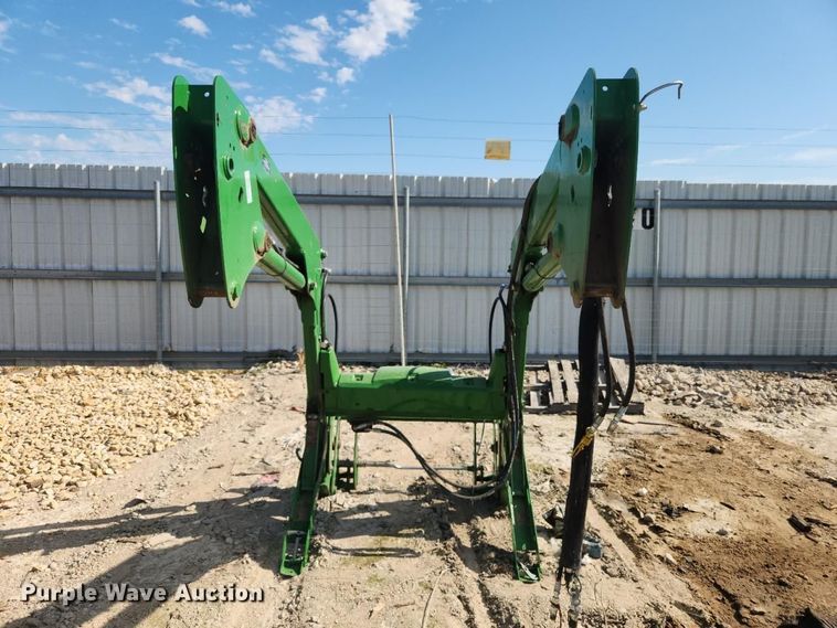 image for item YA5880 2023 John Deere 520M loader