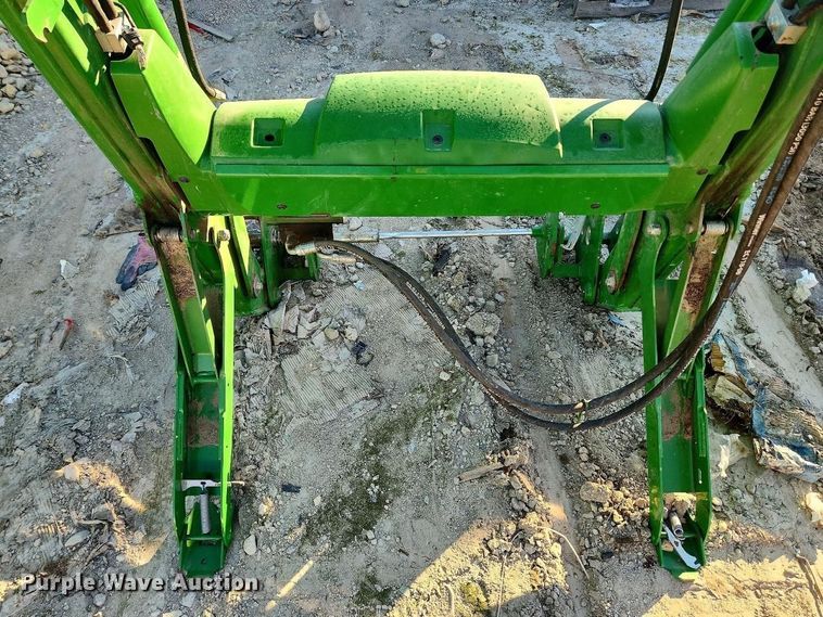 image for item YA5880 2023 John Deere 520M loader