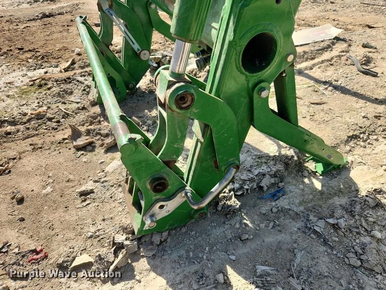 image for item YA5880 2023 John Deere 520M loader
