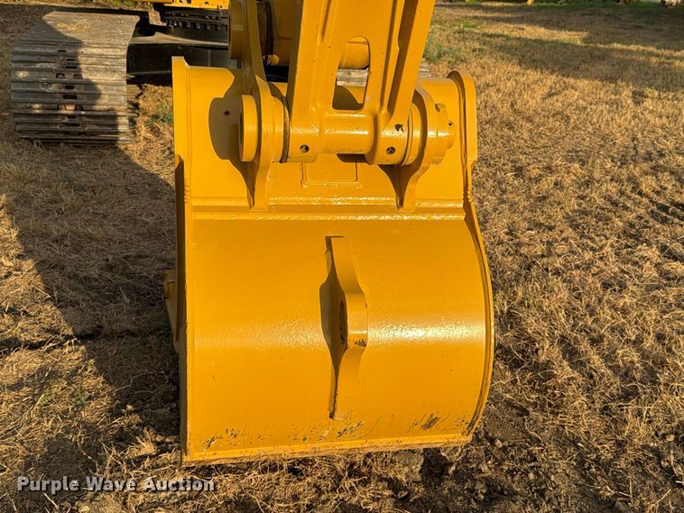 image for item FN3505 2020 Caterpillar 320 excavator