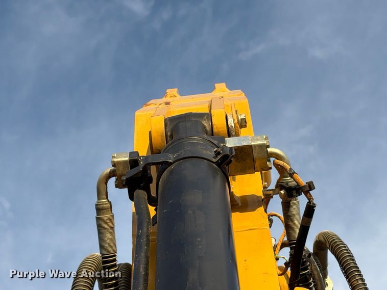 image for item FN3505 2020 Caterpillar 320 excavator