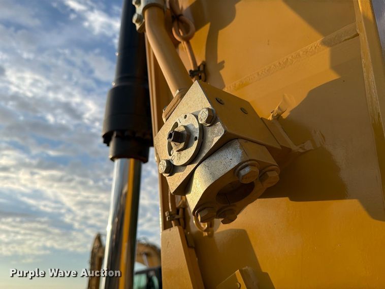 image for item FN3505 2020 Caterpillar 320 excavator
