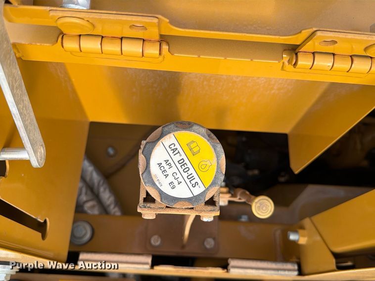 image for item FN3505 2020 Caterpillar 320 excavator