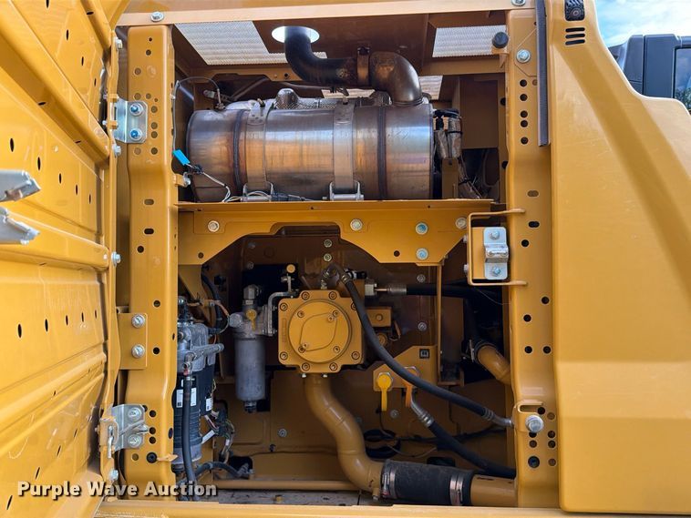 image for item FN3505 2020 Caterpillar 320 excavator