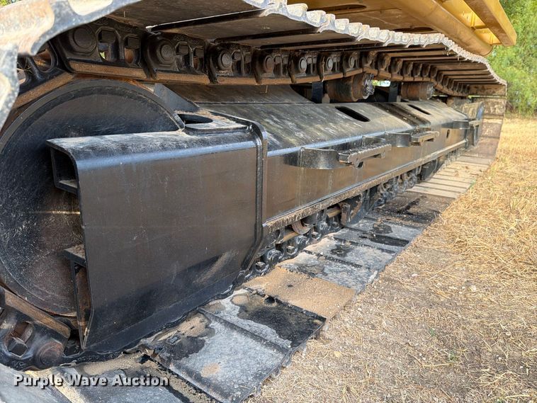 image for item FN3505 2020 Caterpillar 320 excavator