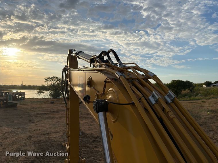 image for item FN3506 2023 Caterpillar 320 excavator