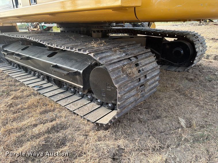 image for item FN3506 2023 Caterpillar 320 excavator