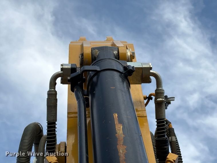 image for item FN3508 2022 Caterpillar 320 excavator