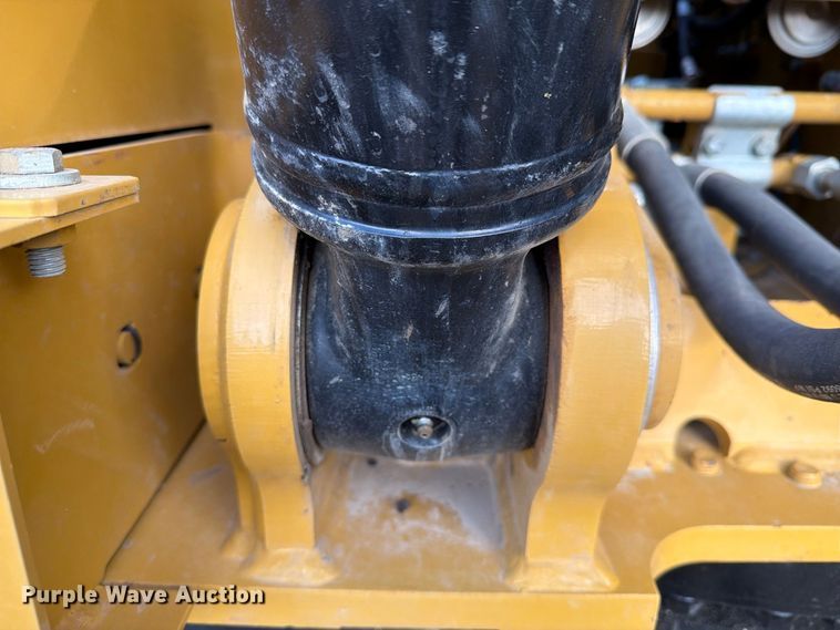 image for item FN3508 2022 Caterpillar 320 excavator