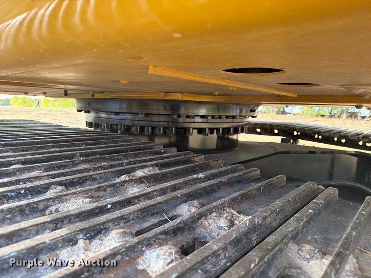 image for item FN3508 2022 Caterpillar 320 excavator