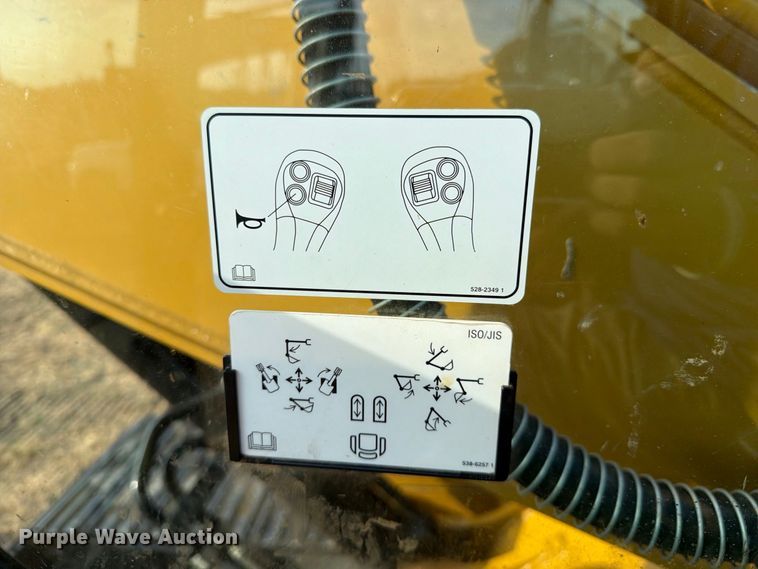 image for item FN3508 2022 Caterpillar 320 excavator
