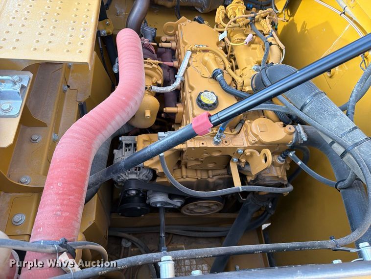 image for item FN3508 2022 Caterpillar 320 excavator