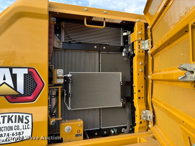 image for item FN3508 2022 Caterpillar 320 excavator