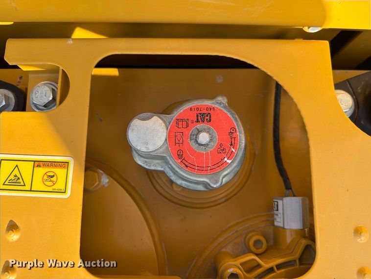 image for item FN3508 2022 Caterpillar 320 excavator