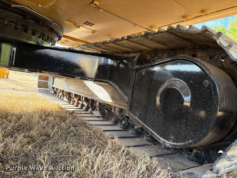 image for item FN3508 2022 Caterpillar 320 excavator