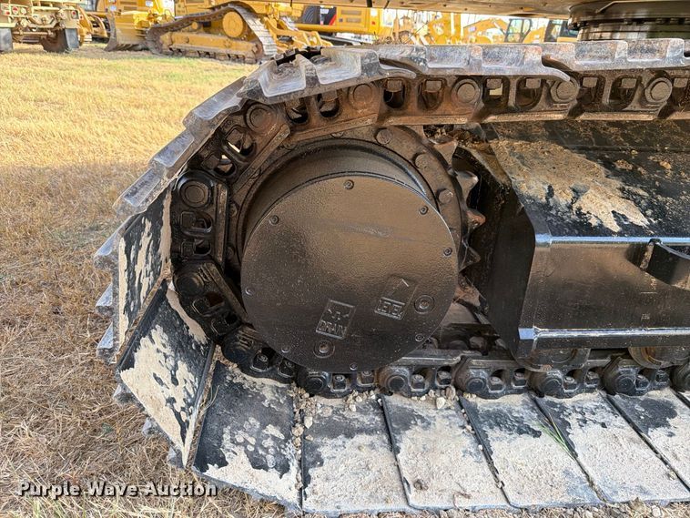 image for item FN3508 2022 Caterpillar 320 excavator