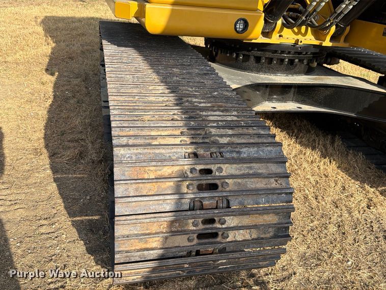 image for item FN3508 2022 Caterpillar 320 excavator
