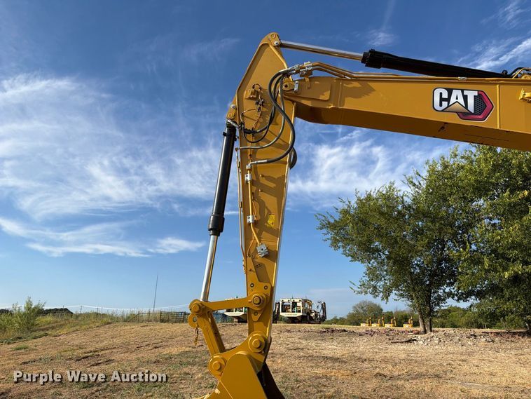 image for item FN3509 2022 Caterpillar 320 excavator