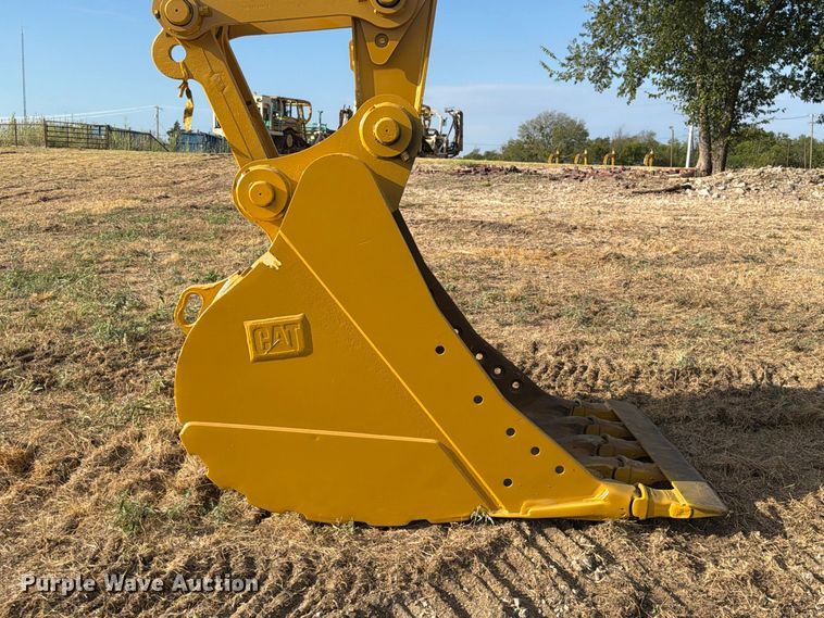 image for item FN3509 2022 Caterpillar 320 excavator