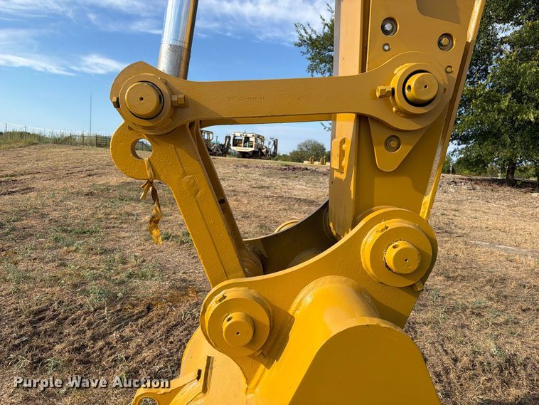 image for item FN3509 2022 Caterpillar 320 excavator