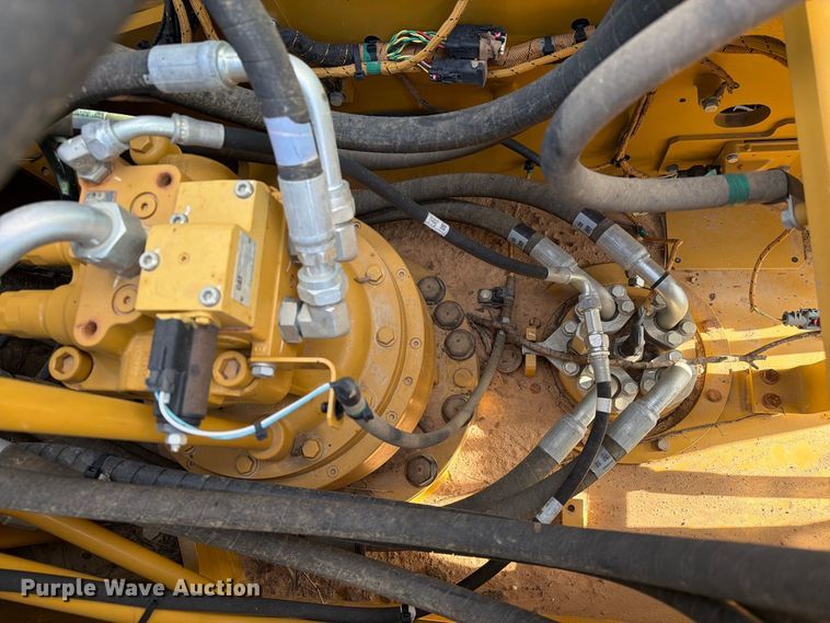 image for item FN3509 2022 Caterpillar 320 excavator
