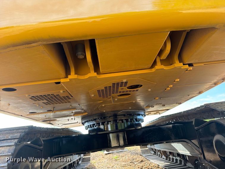 image for item FN3509 2022 Caterpillar 320 excavator