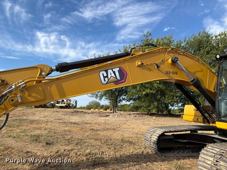 image for item FN3509 2022 Caterpillar 320 excavator