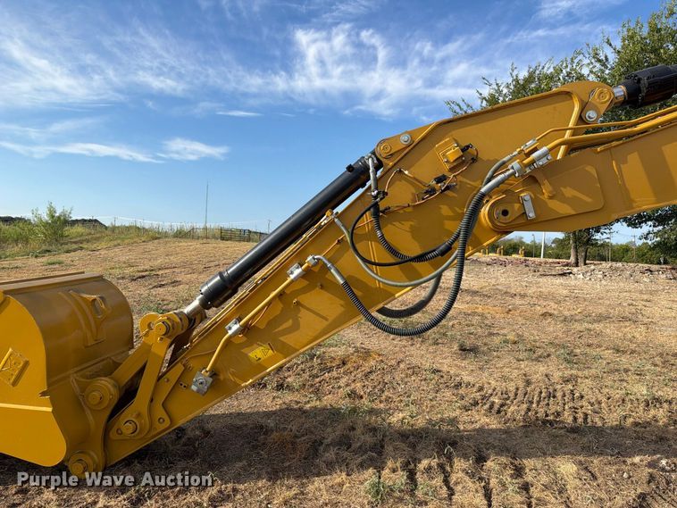 image for item FN3509 2022 Caterpillar 320 excavator