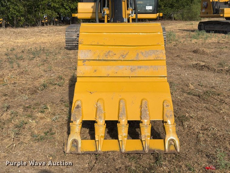 image for item FN3509 2022 Caterpillar 320 excavator