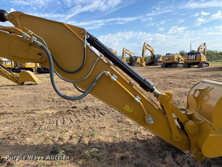 image for item FN3509 2022 Caterpillar 320 excavator