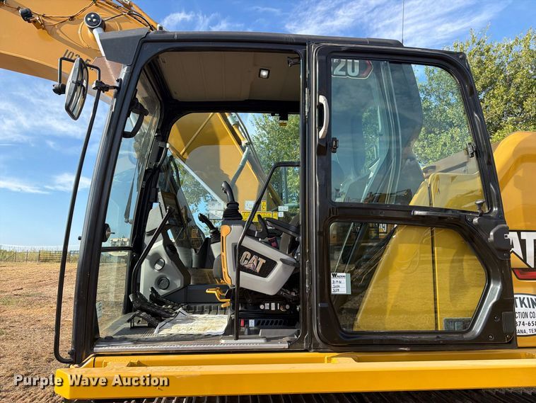 image for item FN3509 2022 Caterpillar 320 excavator