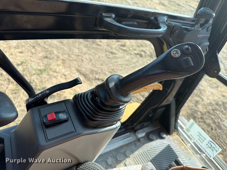 image for item FN3509 2022 Caterpillar 320 excavator