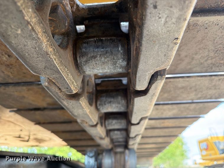 image for item FN3509 2022 Caterpillar 320 excavator